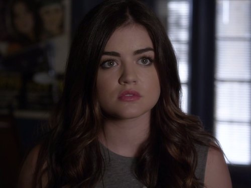 Still of Lucy Hale in Jaunosios melages (2010)