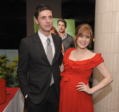 Amy Adams and Matthew Goode at event of Keliamieji metai (2010)