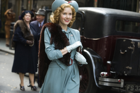 Still of Amy Adams in Miss Pettigrew Lives for a Day (2008)