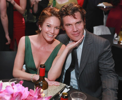 Diane Lane and Josh Brolin at event of American Gangster (2007)