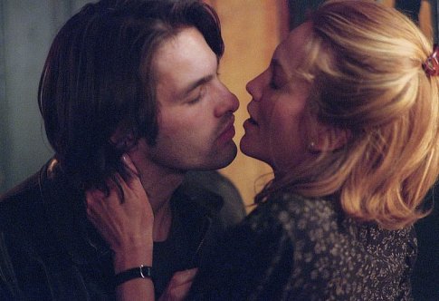 Still of Diane Lane and Olivier Martinez in Unfaithful (2002)