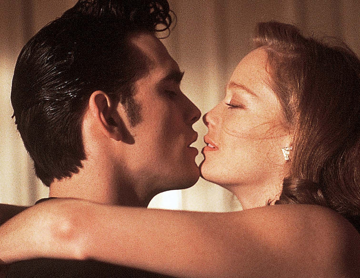 Still of Diane Lane and Matt Dillon in The Big Town (1987)