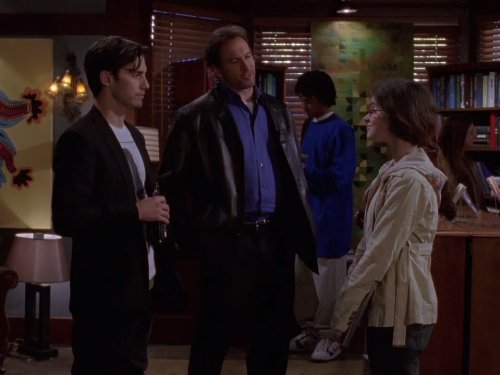 Still of Scott Patterson, Milo Ventimiglia and Vanessa Marano in Gilmore Girls (2000)