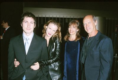 Juliette Lewis and Geoffrey Lewis at event of The Way of the Gun (2000)