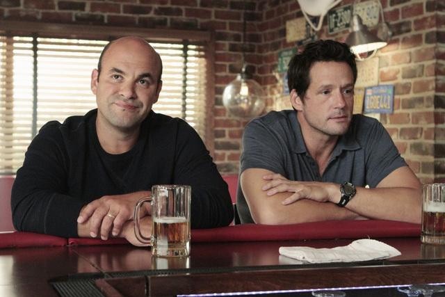 Still of Josh Hopkins and Ian Gomez in Cougar Town (2009)