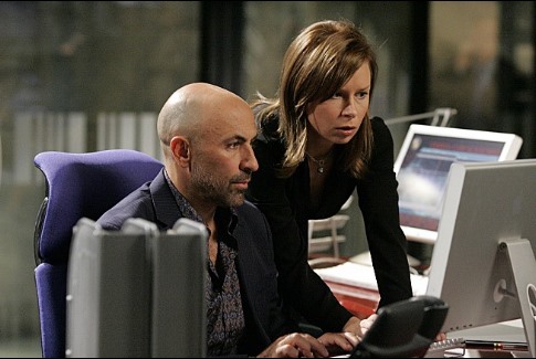 Still of Mary Lynn Rajskub and Carlo Rota in 24 (2001)