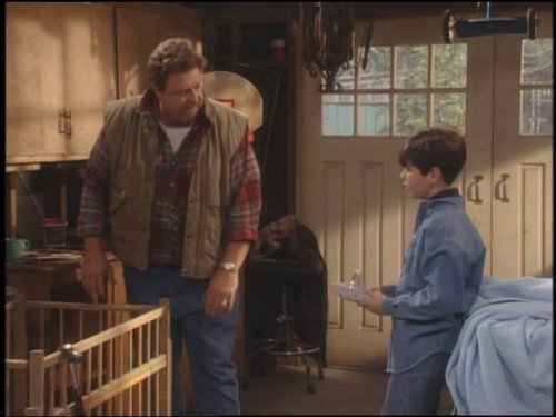Still of John Goodman and Michael Fishman in Roseanne (1988)