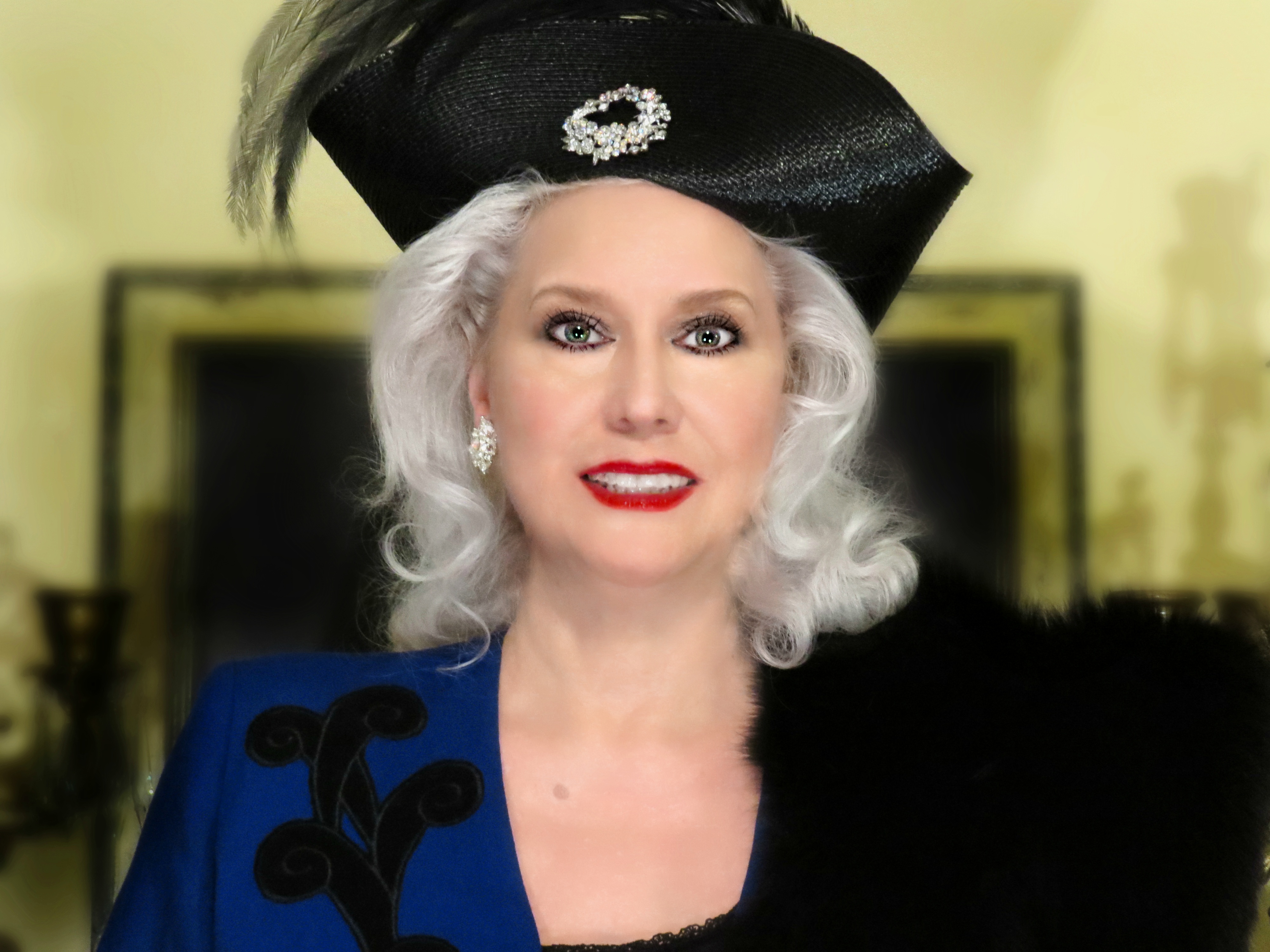 Diana Lenska as LAURA CHANDLER