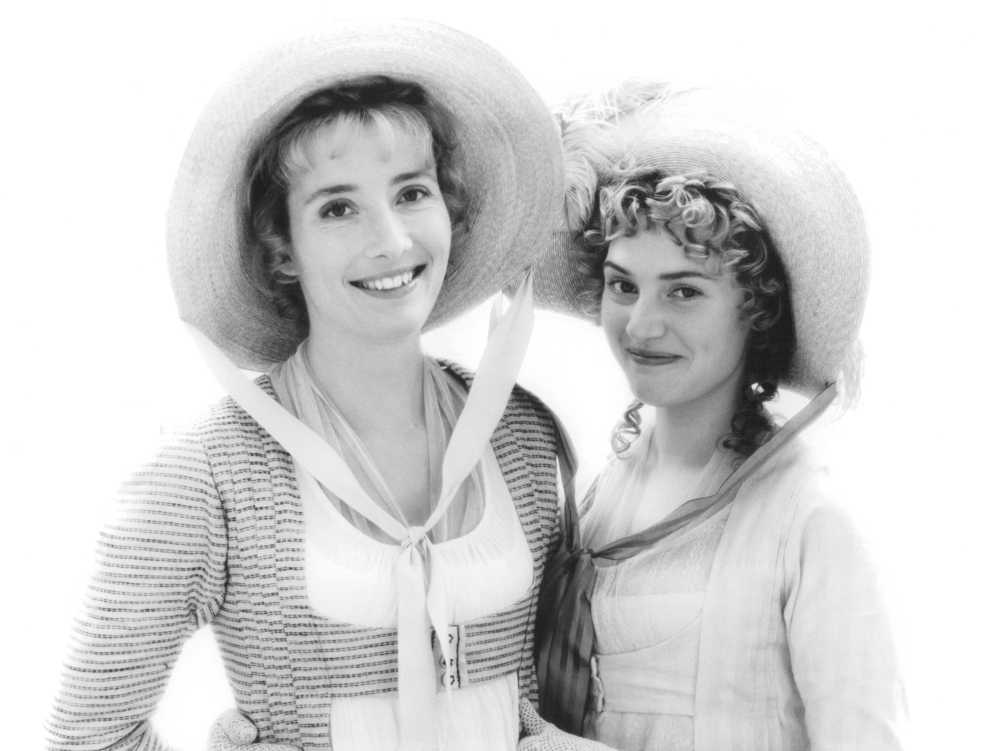 Still of Emma Thompson and Kate Winslet in Sense and Sensibility (1995)