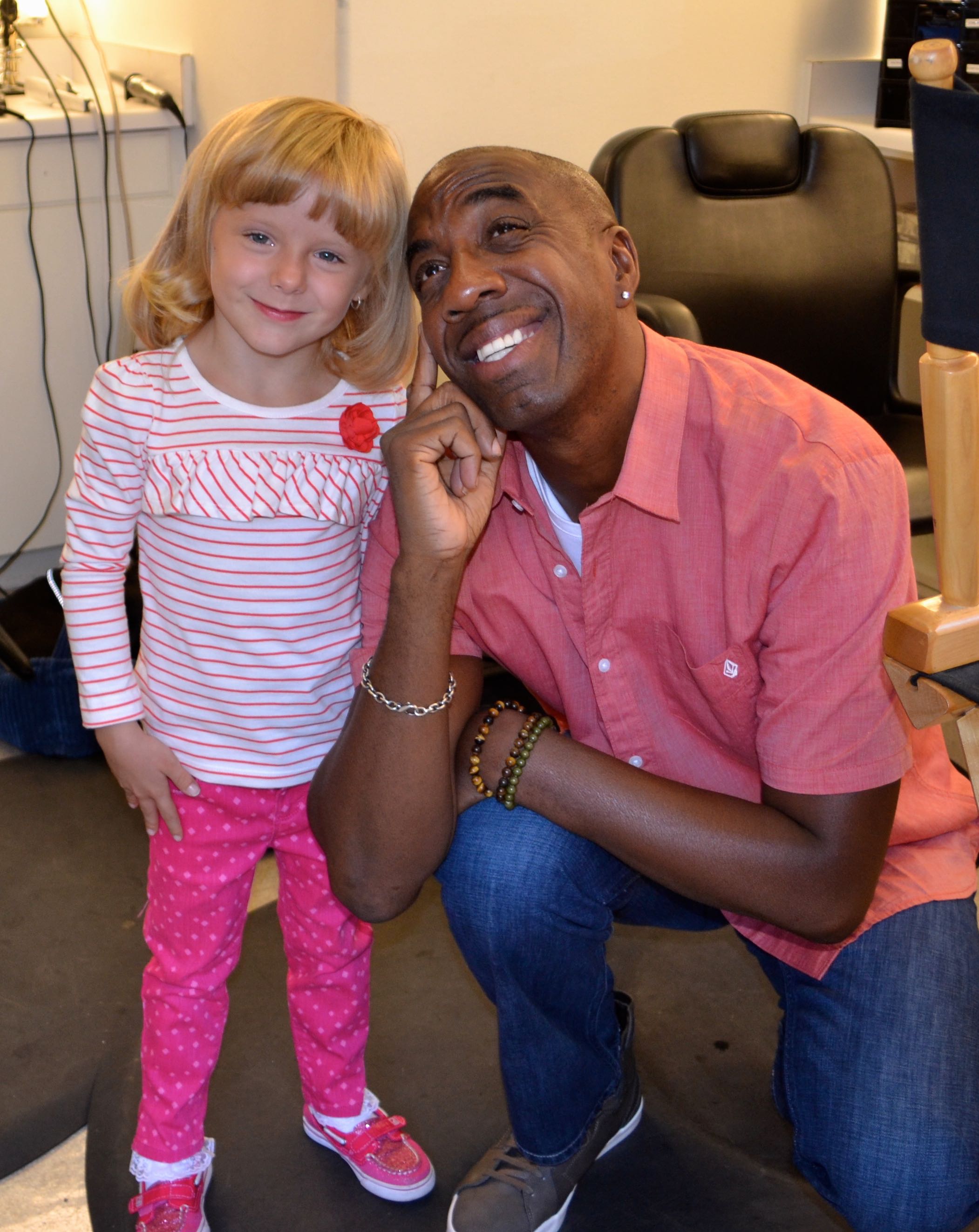 Paige MIchaels, J.B. Smoove prepping for set on The Millers.