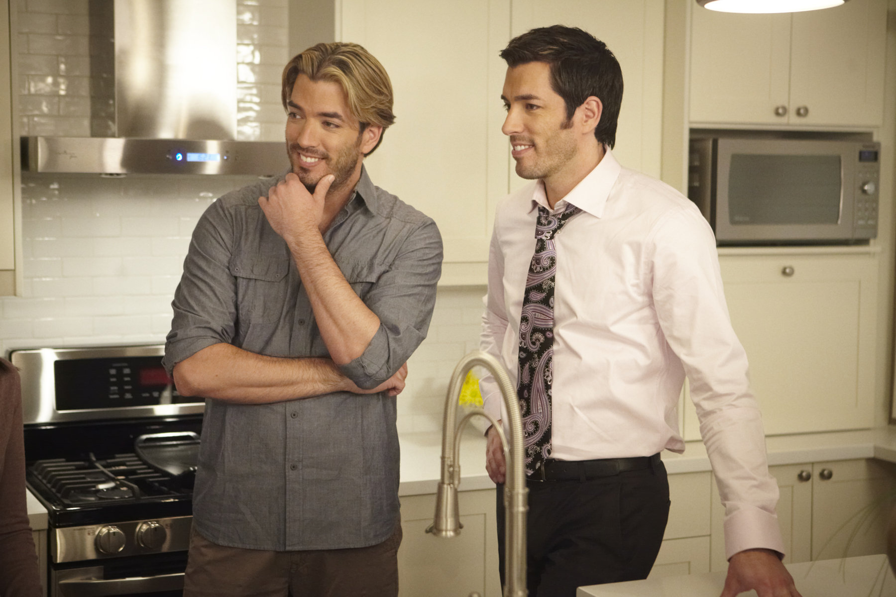 Production Still of Jonathan Silver Scott & Drew Scott on the set of Property Brothers