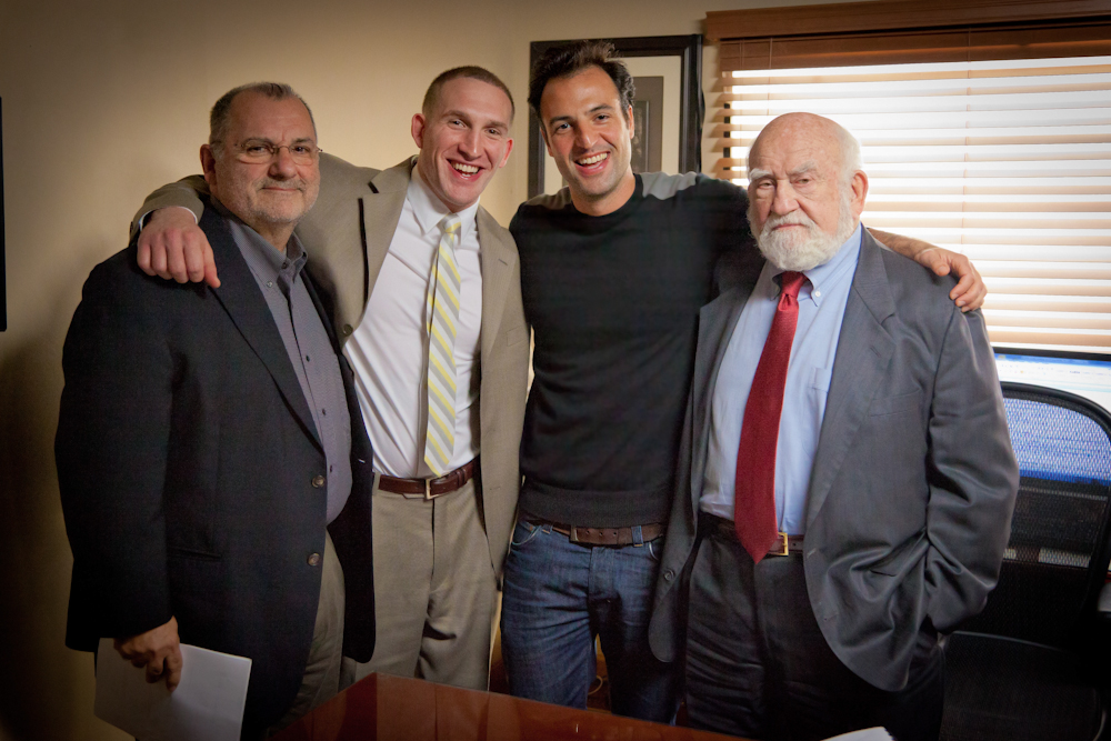 Kresh Novakovic, Ed Asner and Joe Lisi, Michael Markiewicz on the set of Joe's War