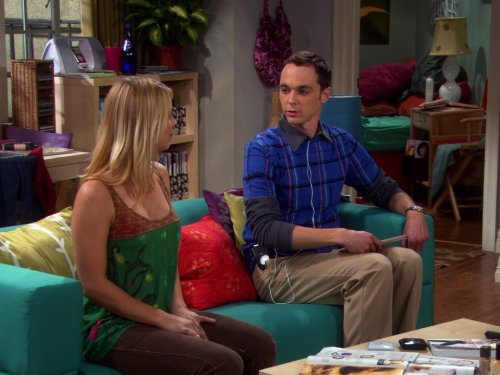 Still of Kaley Cuoco and Jim Parsons in Didziojo sprogimo teorija (2007)