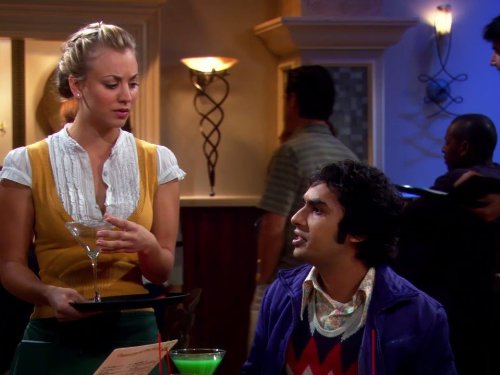 Still of Kaley Cuoco and Kunal Nayyar in Didziojo sprogimo teorija (2007)