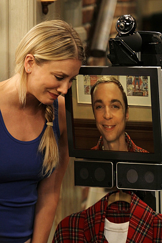 Still of Kaley Cuoco and Jim Parsons in Didziojo sprogimo teorija (2007)