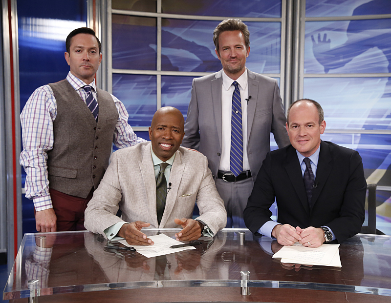 Still of Matthew Perry, Rich Eisen, Thomas Lennon and Kenny Smith in The Odd Couple (2015)