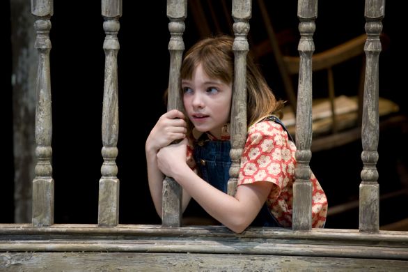 Caroline Heffernan as Scout in To Kill a Mockingbird at the Steppenwolf Theater