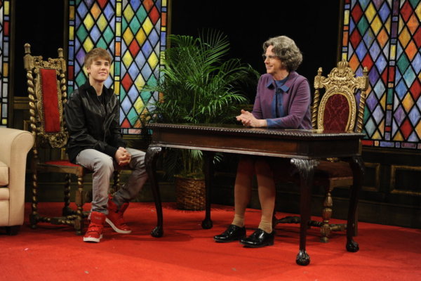 Still of Dana Carvey and Justin Bieber in Saturday Night Live (1975)