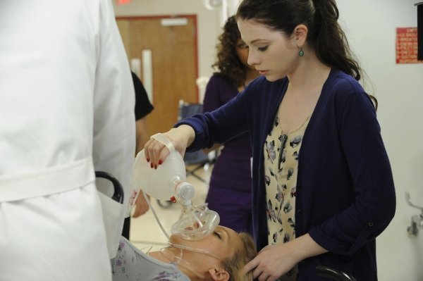 Still of Michelle Trachtenberg in Mercy (2009)