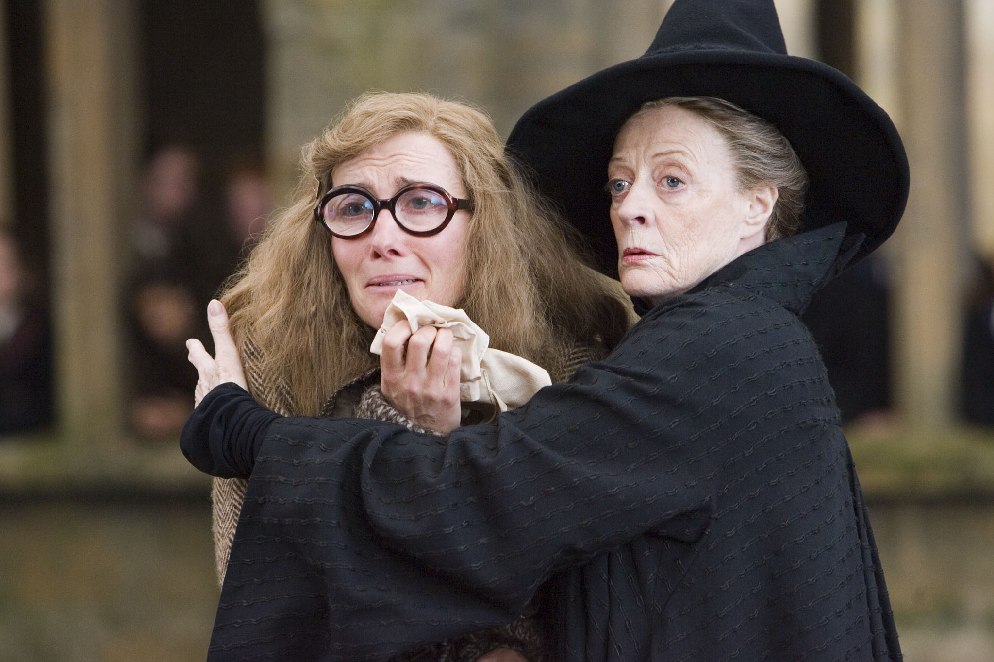 Still of Emma Thompson and Maggie Smith in Haris Poteris ir Fenikso brolija (2007)