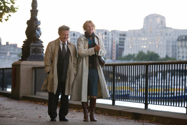 Still of Dustin Hoffman and Emma Thompson in Last Chance Harvey (2008)