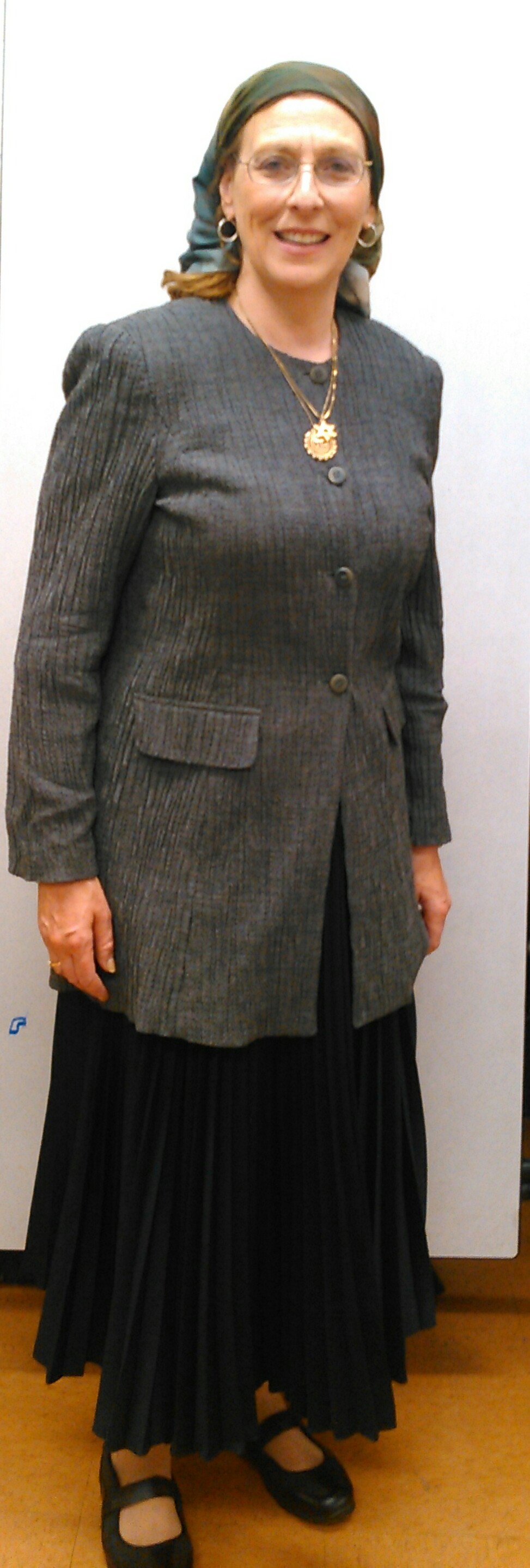Nancy Ellen Shore, Hasidic woman, 2015