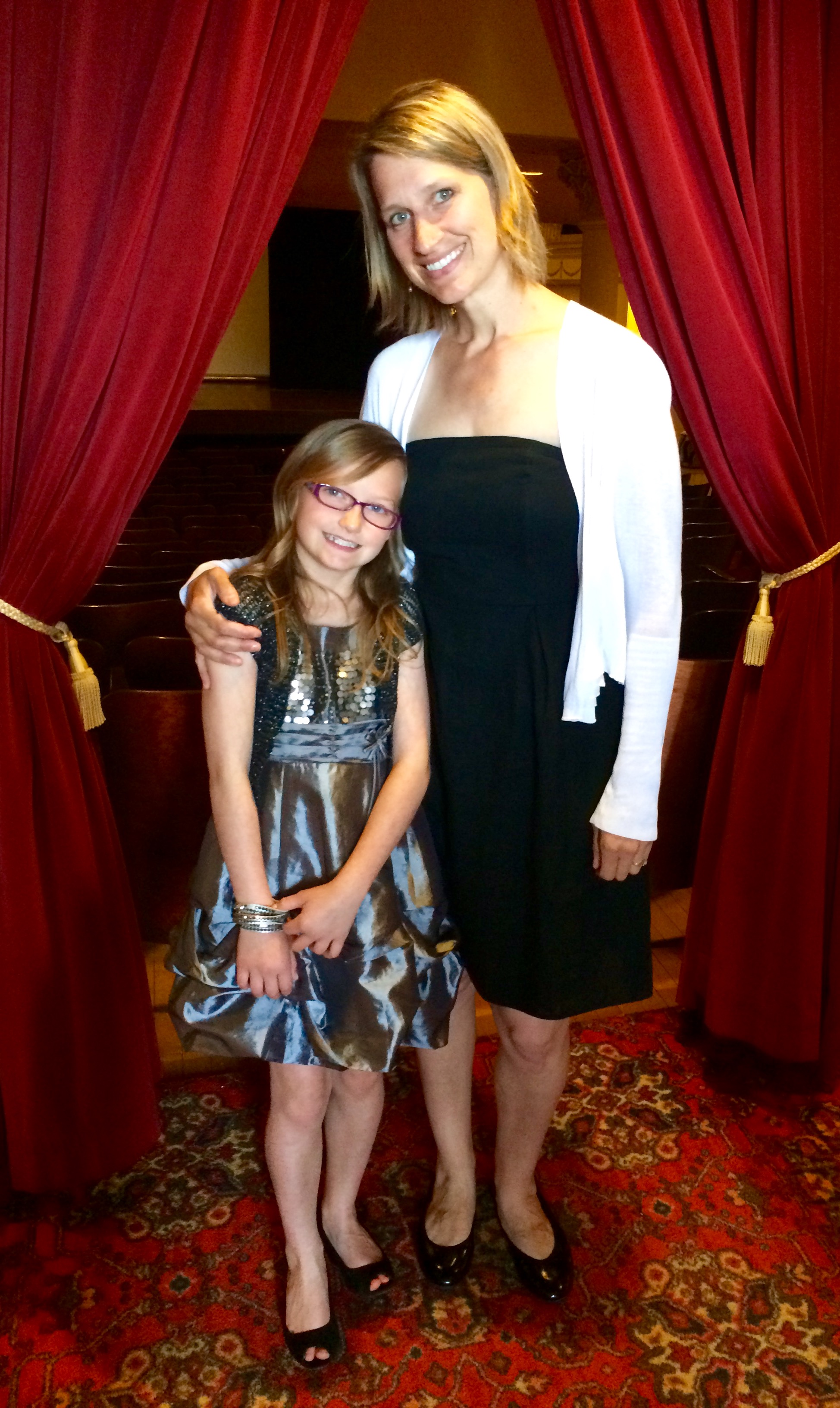 Remi Dunkel and her mom, Betsey, at the premiere of Bestseller