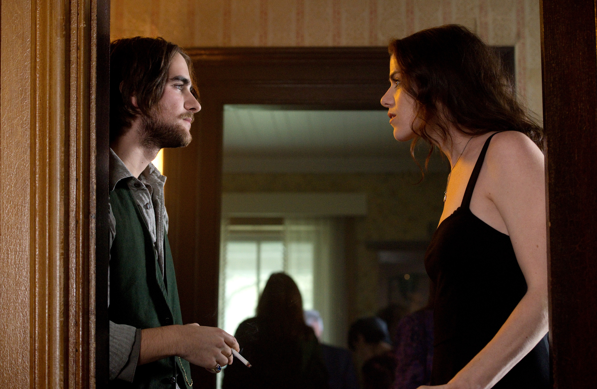 Still of Kaniehtiio Horn and Landon Liboiron in Hemlock Grove (2013)