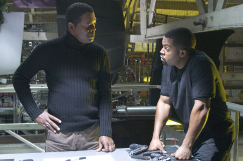 Samuel L. Jackson (l) and Ice Cube star in Revolution Studios' new action thriller XXX: State of the Union.