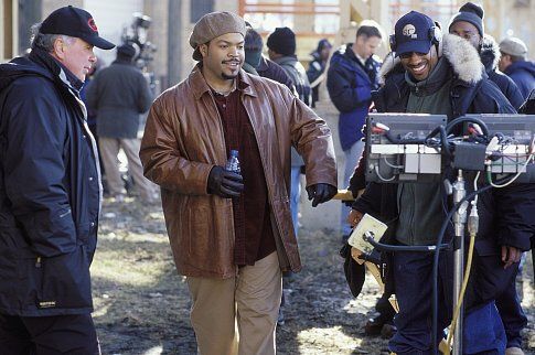 Ice Cube, Tom Priestley Jr. and Tim Story in Barbershop (2002)