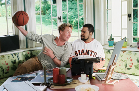 Still of Ice Cube and John C. McGinley in Are We Done Yet? (2007)