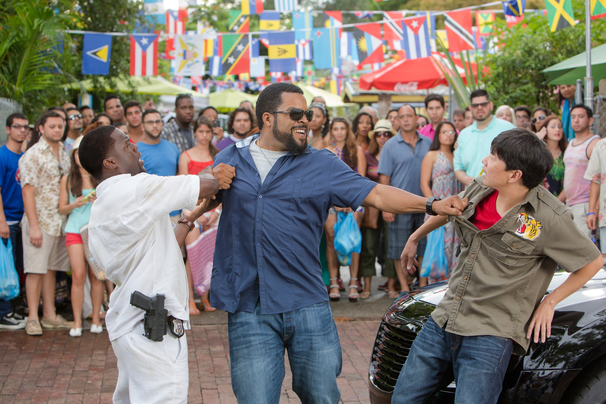 Still of Ice Cube, Kevin Hart and Ken Jeong in Ride Along 2 (2016)