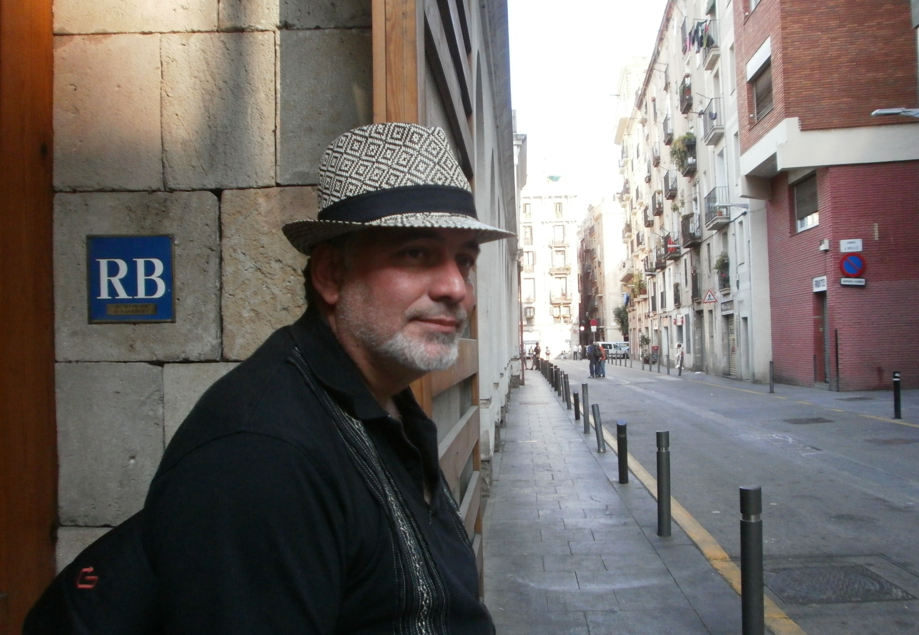 Documental: Sureya Director: Luis Arambilet Barcelona, 2009