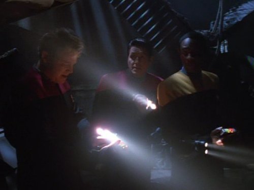Still of Robert Beltran, Robert Duncan McNeill and Tim Russ in Star Trek: Voyager (1995)