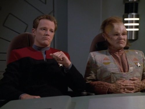 Still of Robert Duncan McNeill and Ethan Phillips in Star Trek: Voyager (1995)