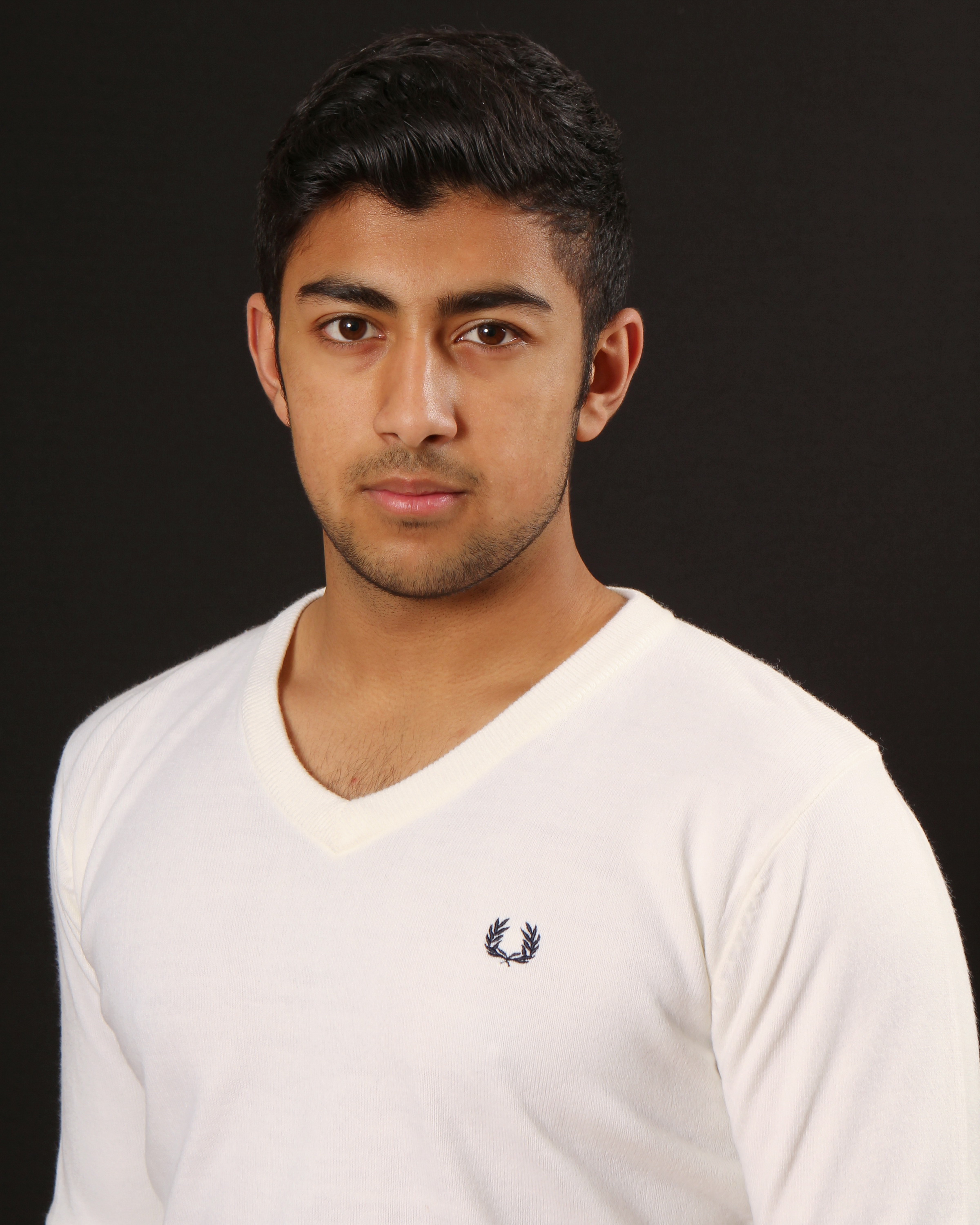 Subhan Iqbal born: 16th December in Berkshire. Mature, Versatile and focussed. Participated in LAMDA Exams, receiving distinctions and media accolade. Lead roles in amateur dramatics, performed in several theatres and completed debut feature film.
