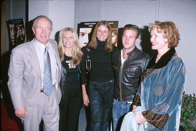 Ellen Burstyn, James Caan and Scott Caan at event of The Yards (2000)