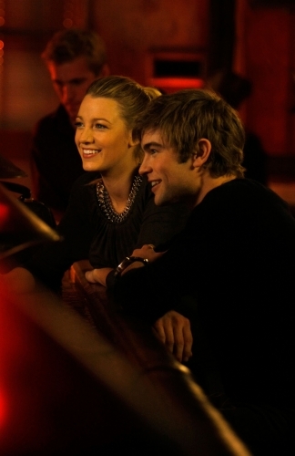 Still of Blake Lively and Chace Crawford in Liezuvautoja (2007)