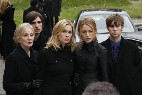 Still of Kelly Rutherford, John Patrick Amedori, Caroline Lagerfelt, Blake Lively and Chace Crawford in Liezuvautoja (2007)