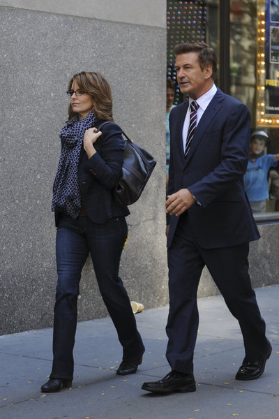 Still of Alec Baldwin and Tina Fey in 30 Rock (2006)