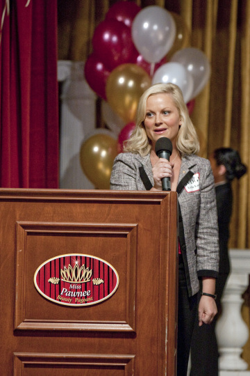 Still of Amy Poehler in Parks and Recreation (2009)