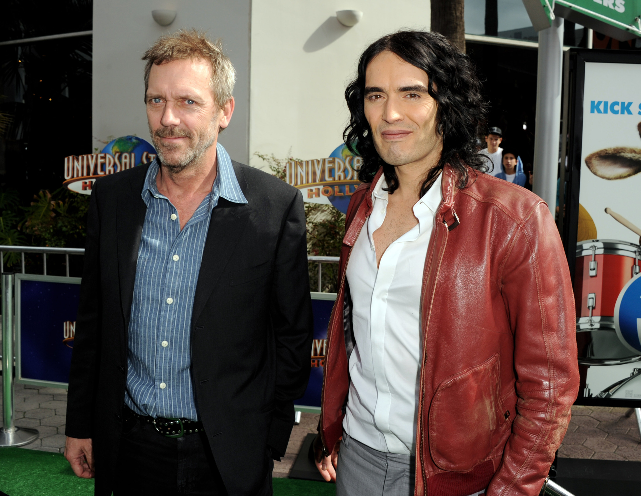 Hugh Laurie and Russell Brand at event of Op (2011)