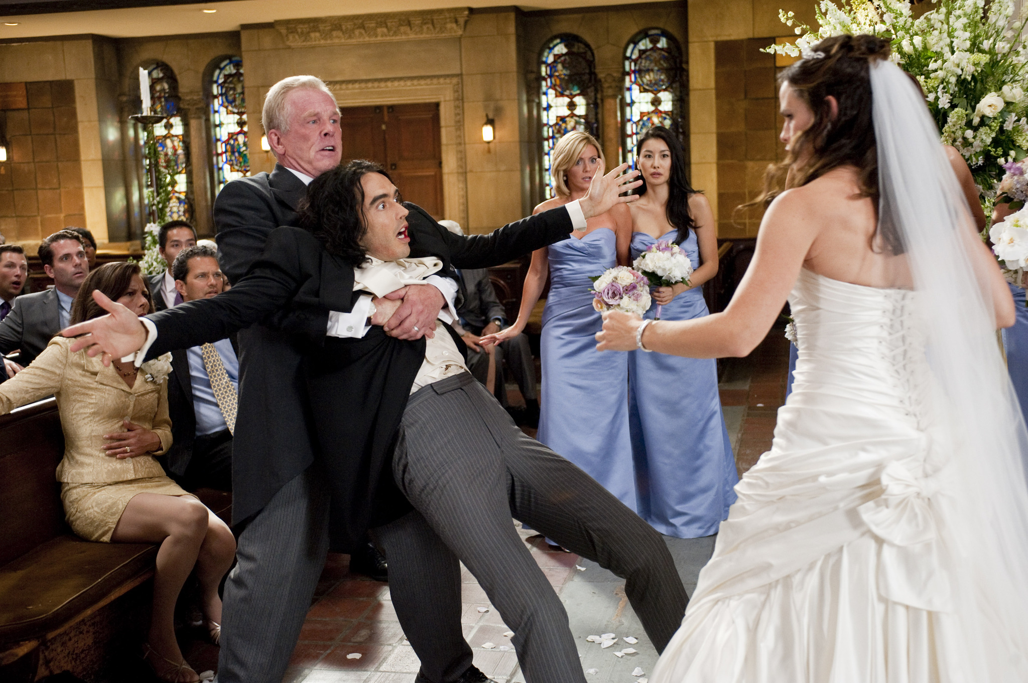 Still of Nick Nolte, Jennifer Garner, Russell Brand and Jamie Choi in Arthur (2011)