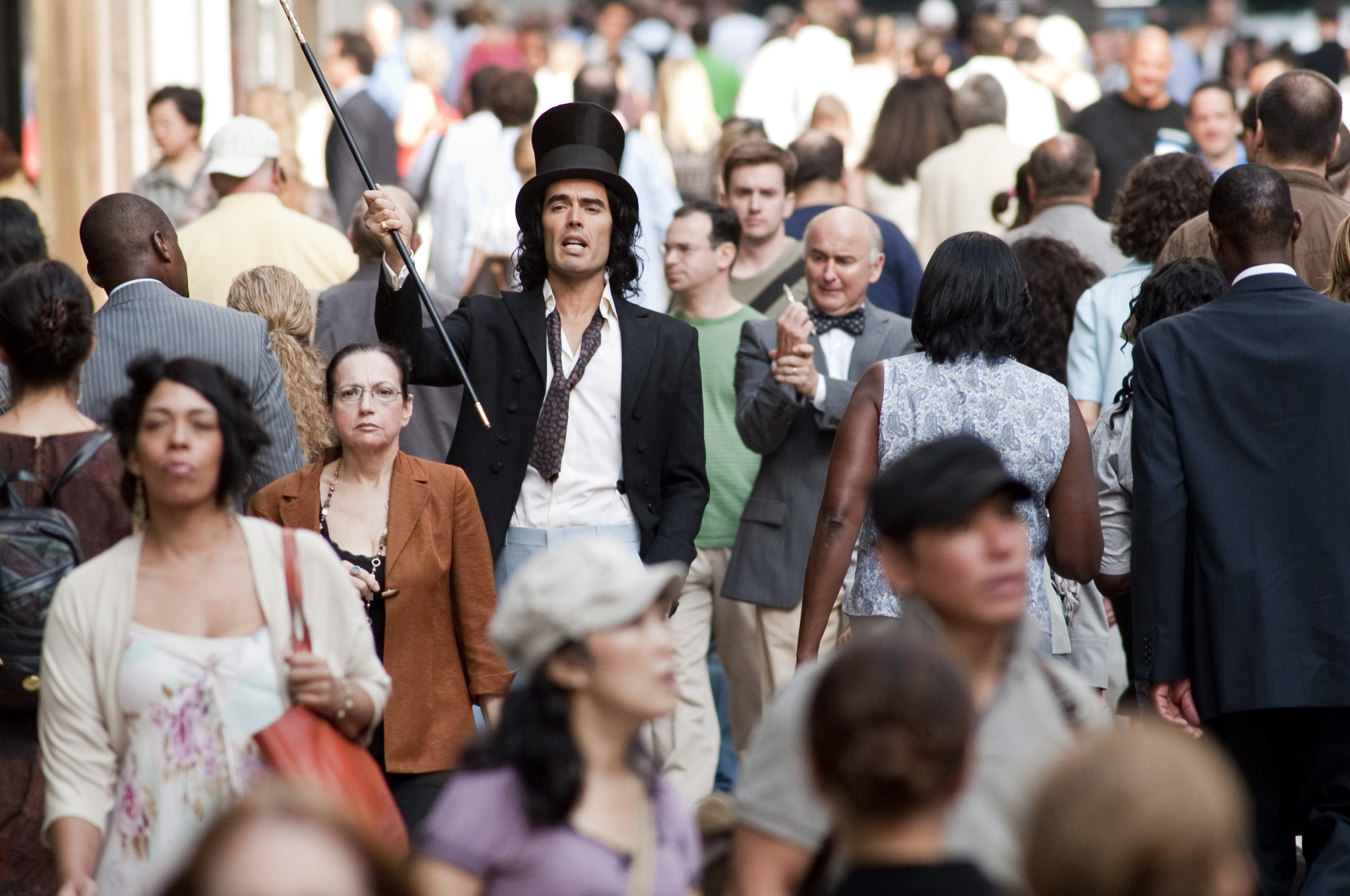 Still of Russell Brand in Arthur (2011)