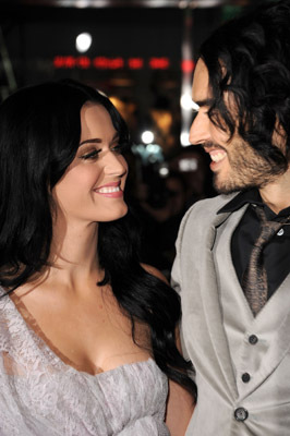 Russell Brand and Katy Perry at event of The Tempest (2010)