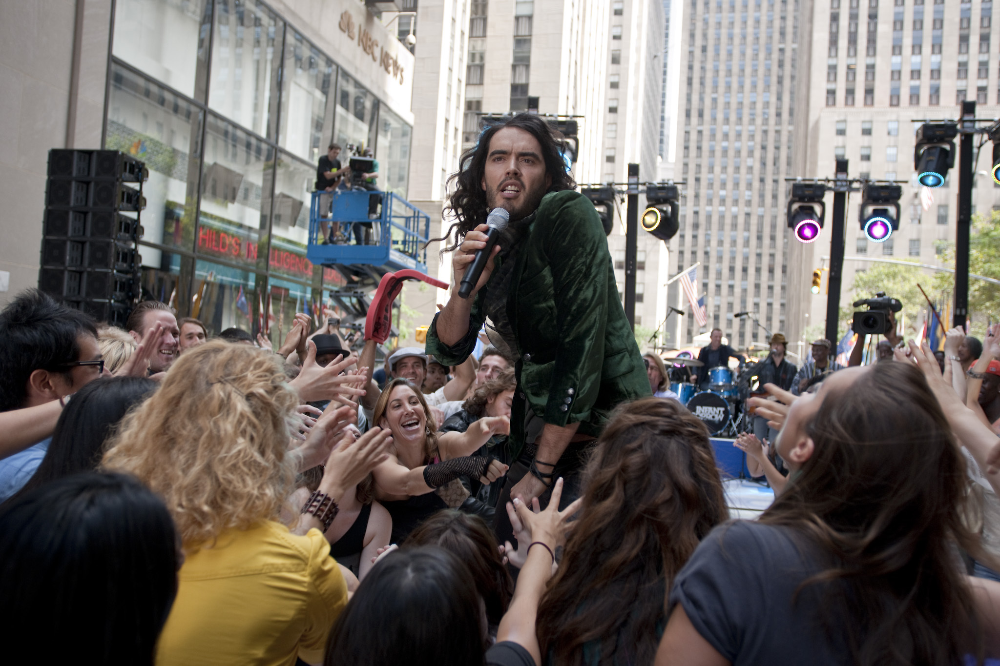 Still of Russell Brand in Get Him to the Greek (2010)