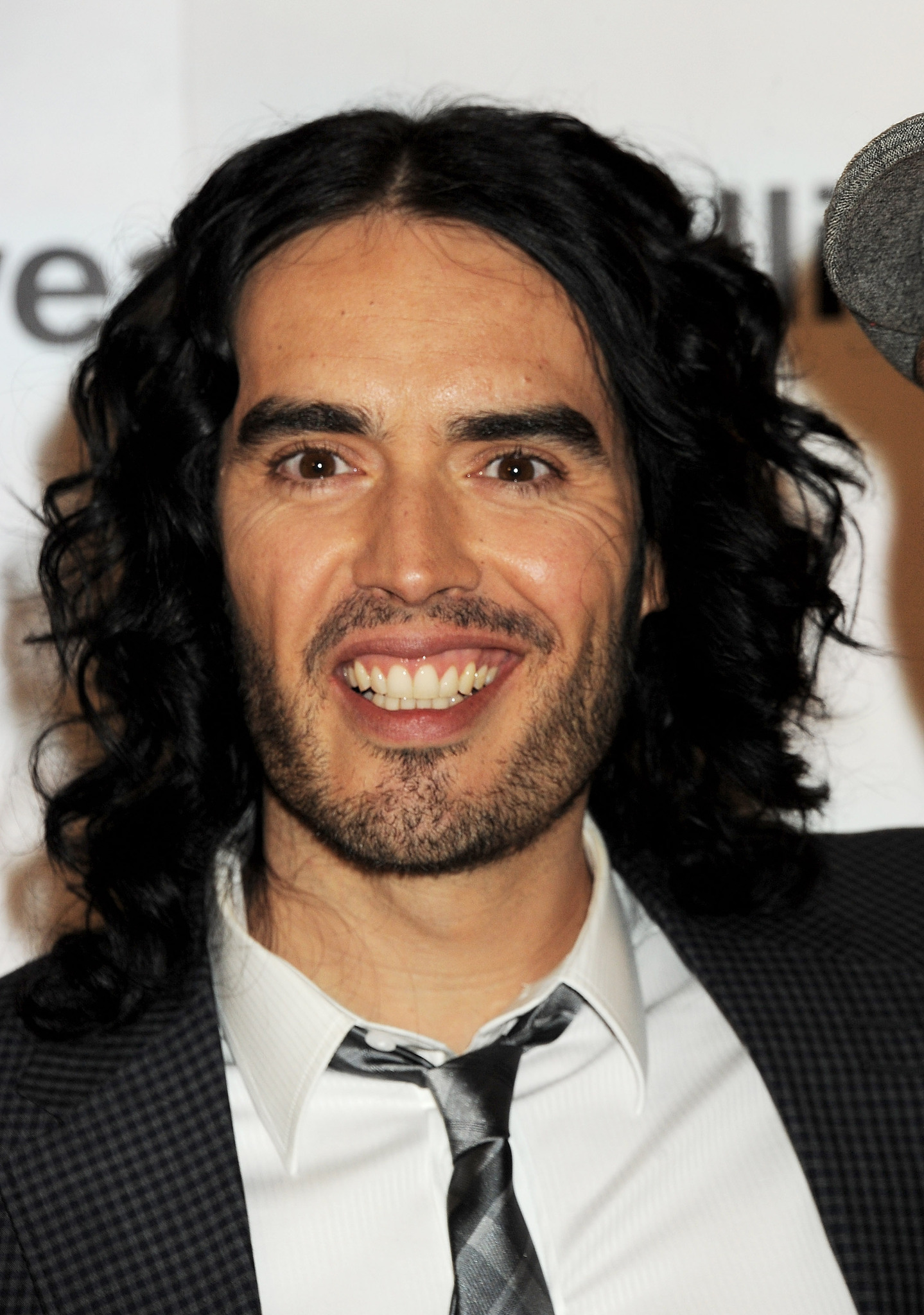 Russell Brand at event of Arthur (2011)