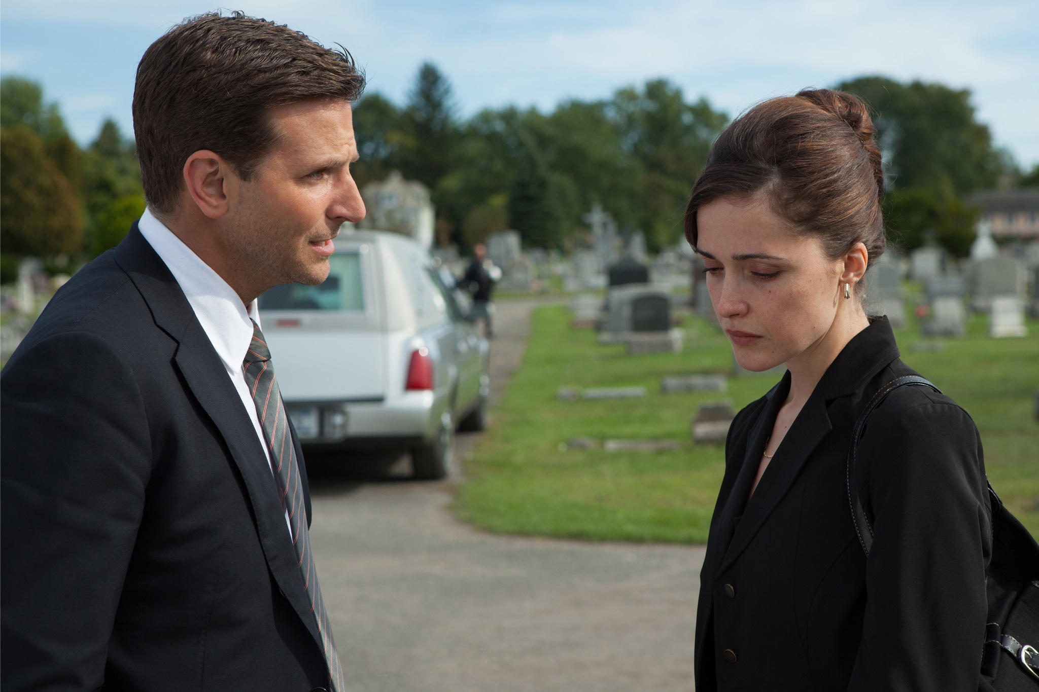 Still of Rose Byrne and Bradley Cooper in Niujorko seselyje (2012)