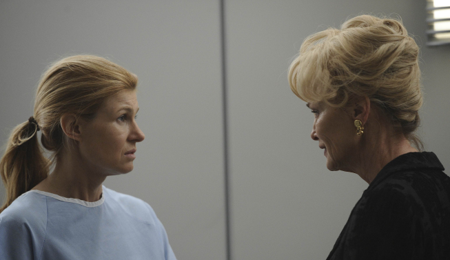 Still of Jessica Lange and Connie Britton in Amerikietiska siaubo istorija (2011)