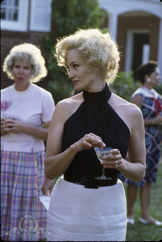 Still of Jessica Lange in Blue Sky (1994)